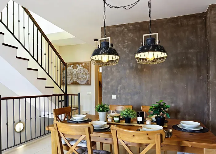 Altos Del Roque - Stylish And Comfortable House アデヘ